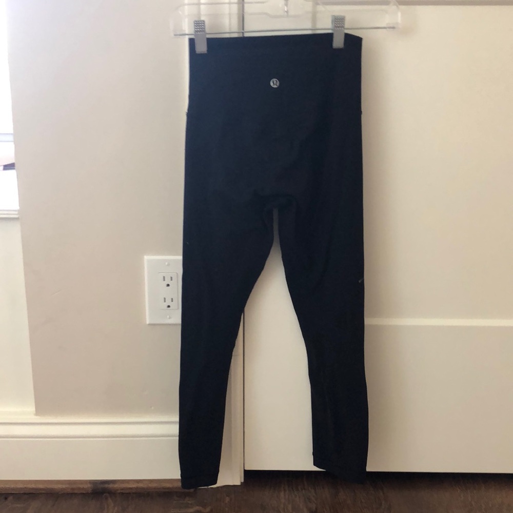 lulu lemon size 2 black leggings capri